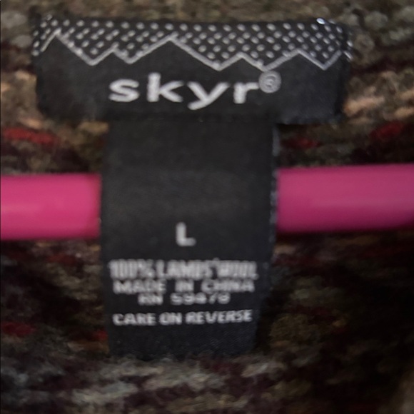 SKYR Lambswool Sweater. Large. - Picture 6 of 7